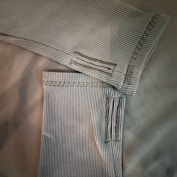 Under Armour sweatshirt Olive/Army Green - Picture 7 of 9